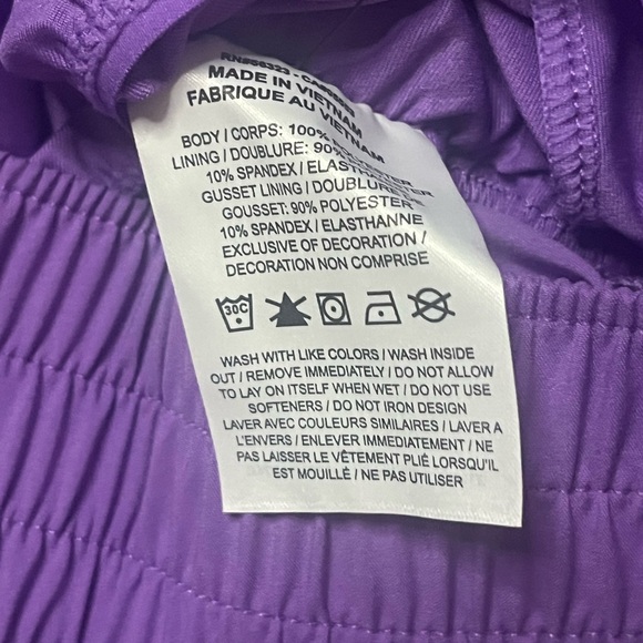 Nike One Women’s Purple Shorts with Back Pocket XL - Picture 9 of 11